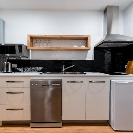 Ulverstone River Edge Holidayapartments Zimmer foto